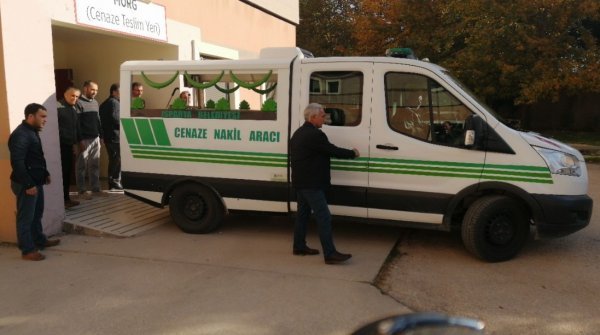 Üniversiteli genç kızı öldürüp, saatini paylaştı