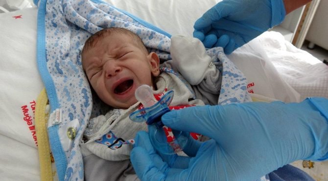1,5 aylık bebeğe 5 saatlik kalp ameliyatı