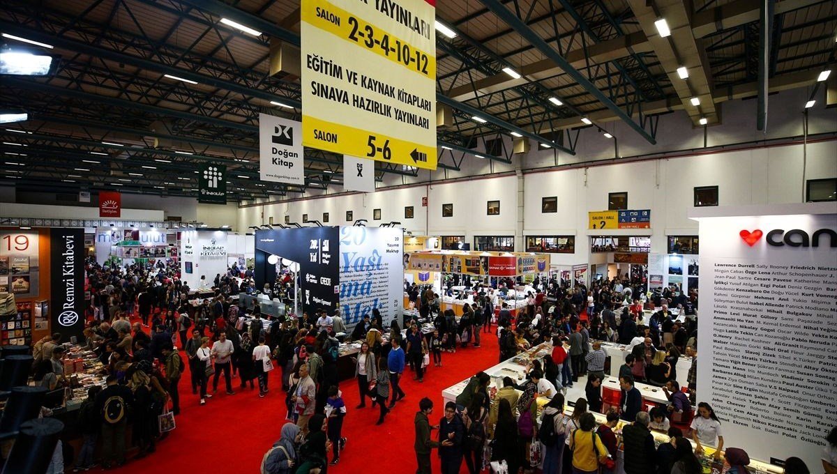 38. Uluslararası İstanbul Kitap Fuarı açıldı