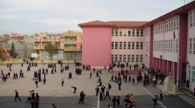 Otizmli çocukların yuhalanması skandalında mahalle muhtar’ı konuştu