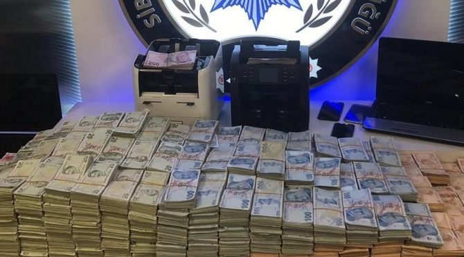 Yasadışı bahis çetesinin yöneticisi FETÖ firarisi çıktı