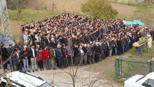 9 günde 6 kişiyi trafik kazasına kurban veren köyde yas -1