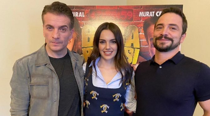 Baba Parası filminin oyuncuları Ahmet Kural, Murat Cemcir ve Yağmur Tanrısevsin ile keyifli bir röportaj