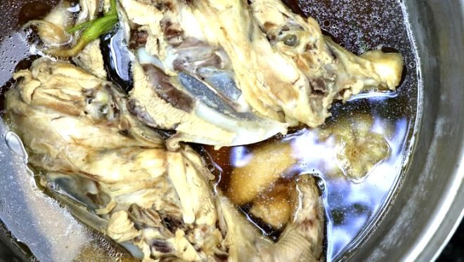 Soğuk havalardan korunmak için tavuk suyu tüketin! İbn-i Sina’nın da gözdesi