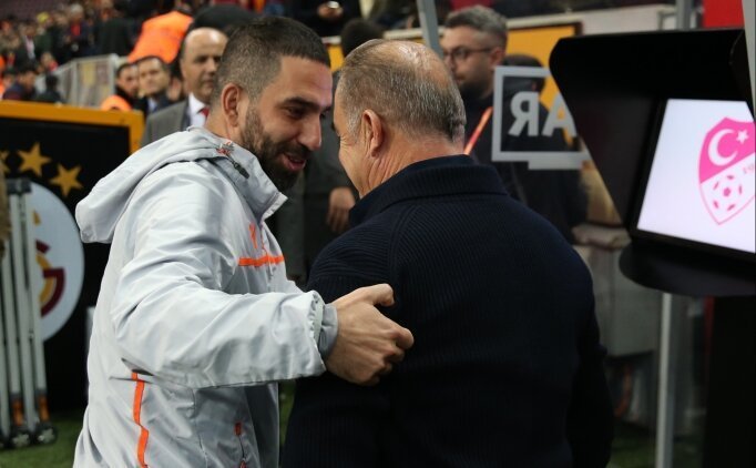 Fatih Terim’in Arda Turan ısrarı ve toplantı kararı!