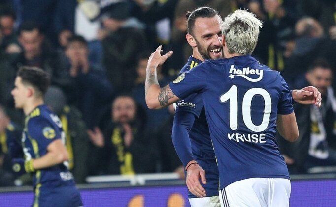 Fenerbahçe, Başakşehir’i 2-0 mağlup etti.