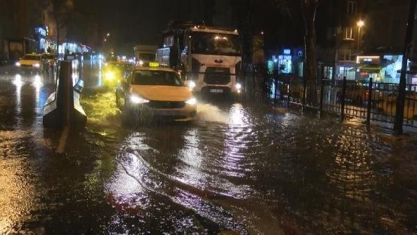 İstanbul'da sağanak etkili oluyor