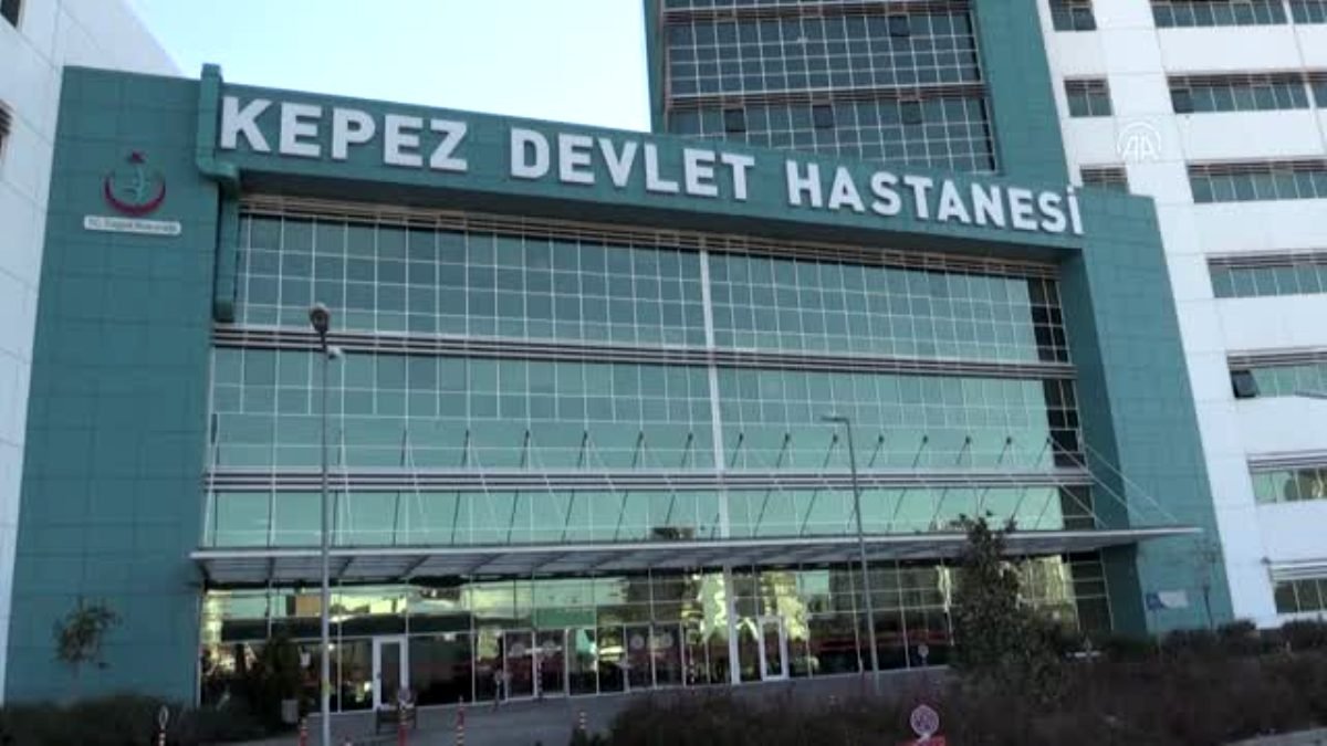 Ameliyata alınan hastanın çift safra kesesi olduğu ortaya çıktı