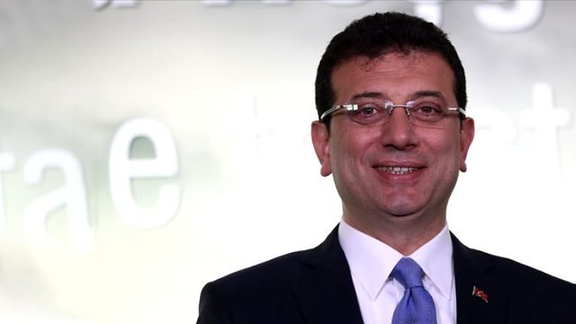 Karantina günlerini evde geçiren İmamoğlu, izlediği film sonrası usta oyuncuyu arayıp tebrik etti