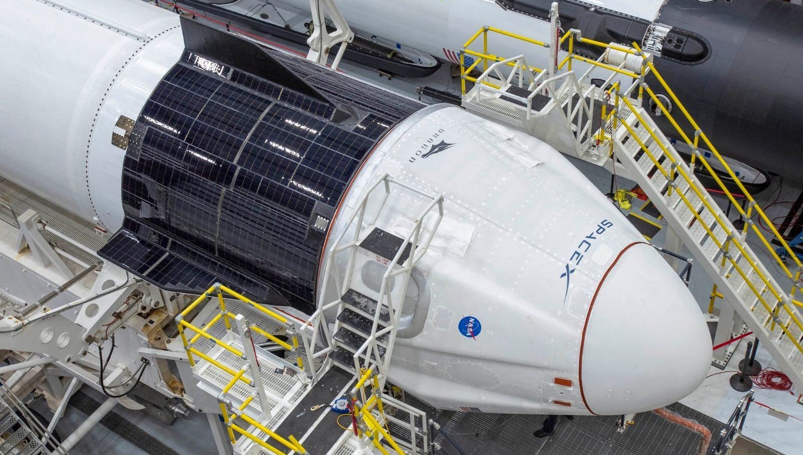 NASA insanlı roket fırlatımı için hazır olduklarını duyurdu