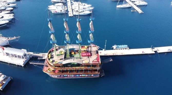 Corona virüsü gölgesinde 3 milyonluk katamaran